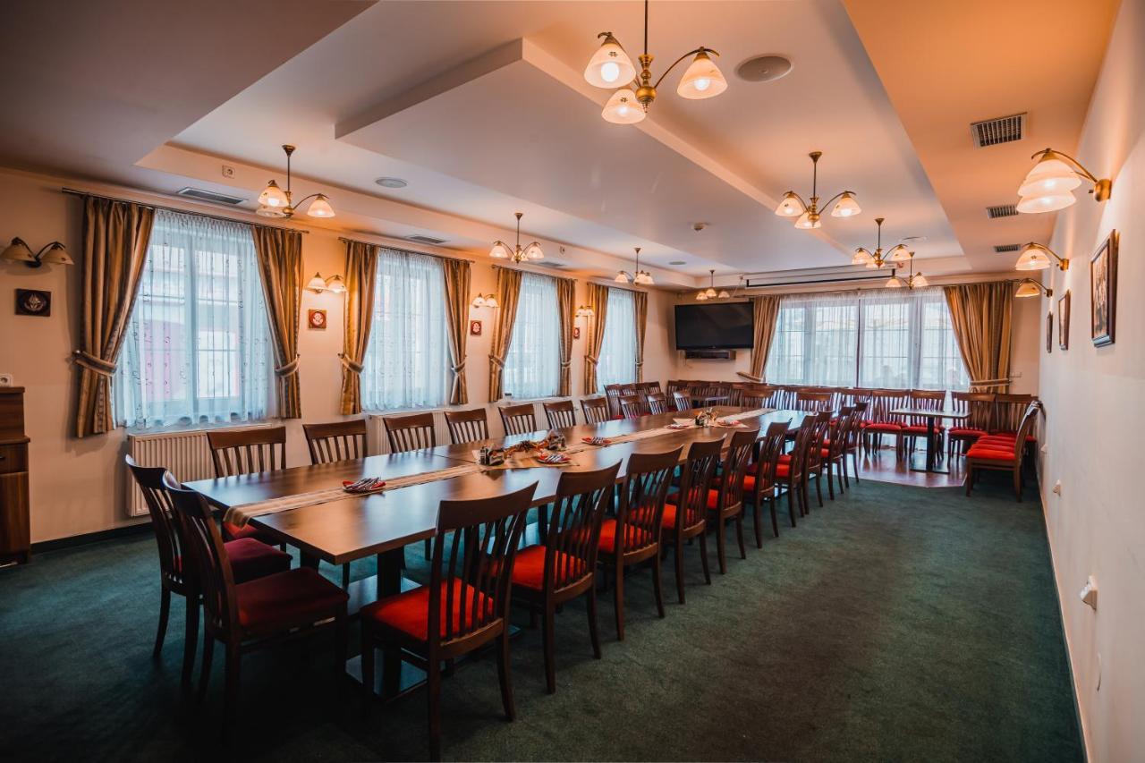Hotel Krajka**** Vamberk Εξωτερικό φωτογραφία